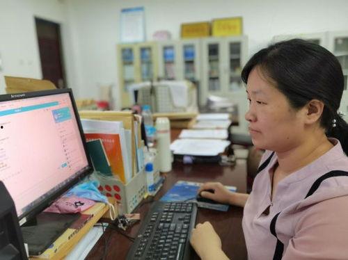 张老师学生爆料视频,揭秘教育界惊人内幕  第3张 张老师学生爆料视频,揭秘教育界惊人内幕  第3张