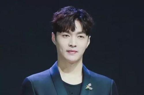 吃瓜娱乐圈男艺人是谁,揭秘“吃瓜娱乐圈男艺人”之谜  第2张 吃瓜娱乐圈男艺人是谁,揭秘“吃瓜娱乐圈男艺人”之谜  第2张